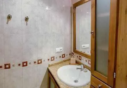 Apartment Familiar Vut3099as