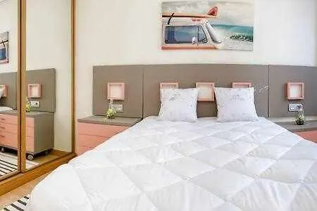 Familiar Vut3099as Apartment