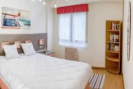 Familiar Vut3099as Lejlighed