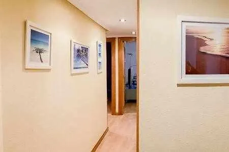 Familiar Vut3099as Apartment
